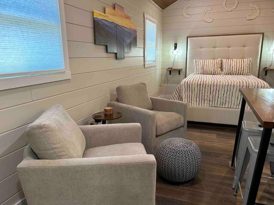 Blissful Nook Tiny Home ~ Cozy Retreat W/ Hot Tub; Near Town And Deep Creek Bryson City Ngoại thất bức ảnh