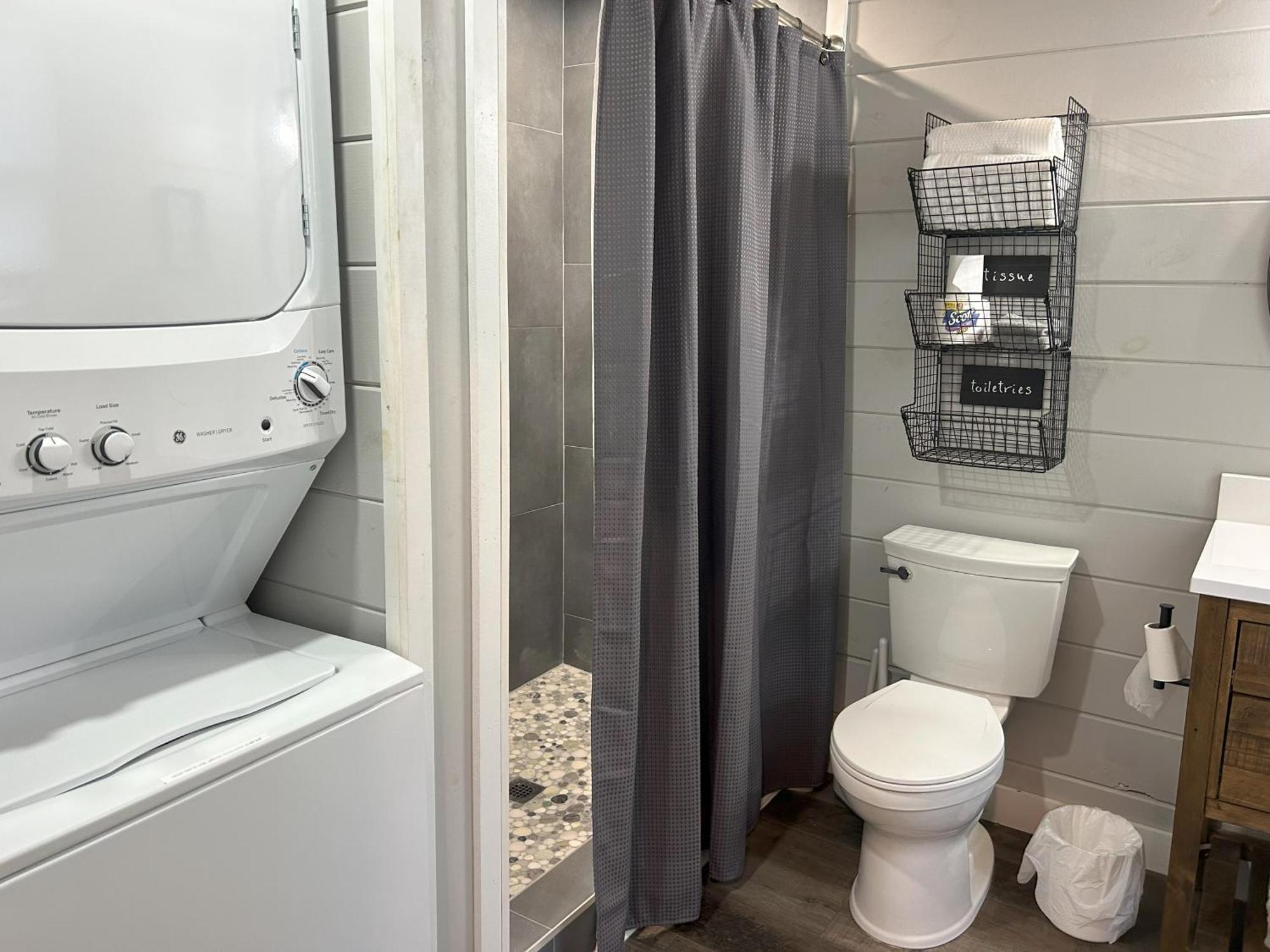 Blissful Nook Tiny Home ~ Cozy Retreat W/ Hot Tub; Near Town And Deep Creek Bryson City Ngoại thất bức ảnh